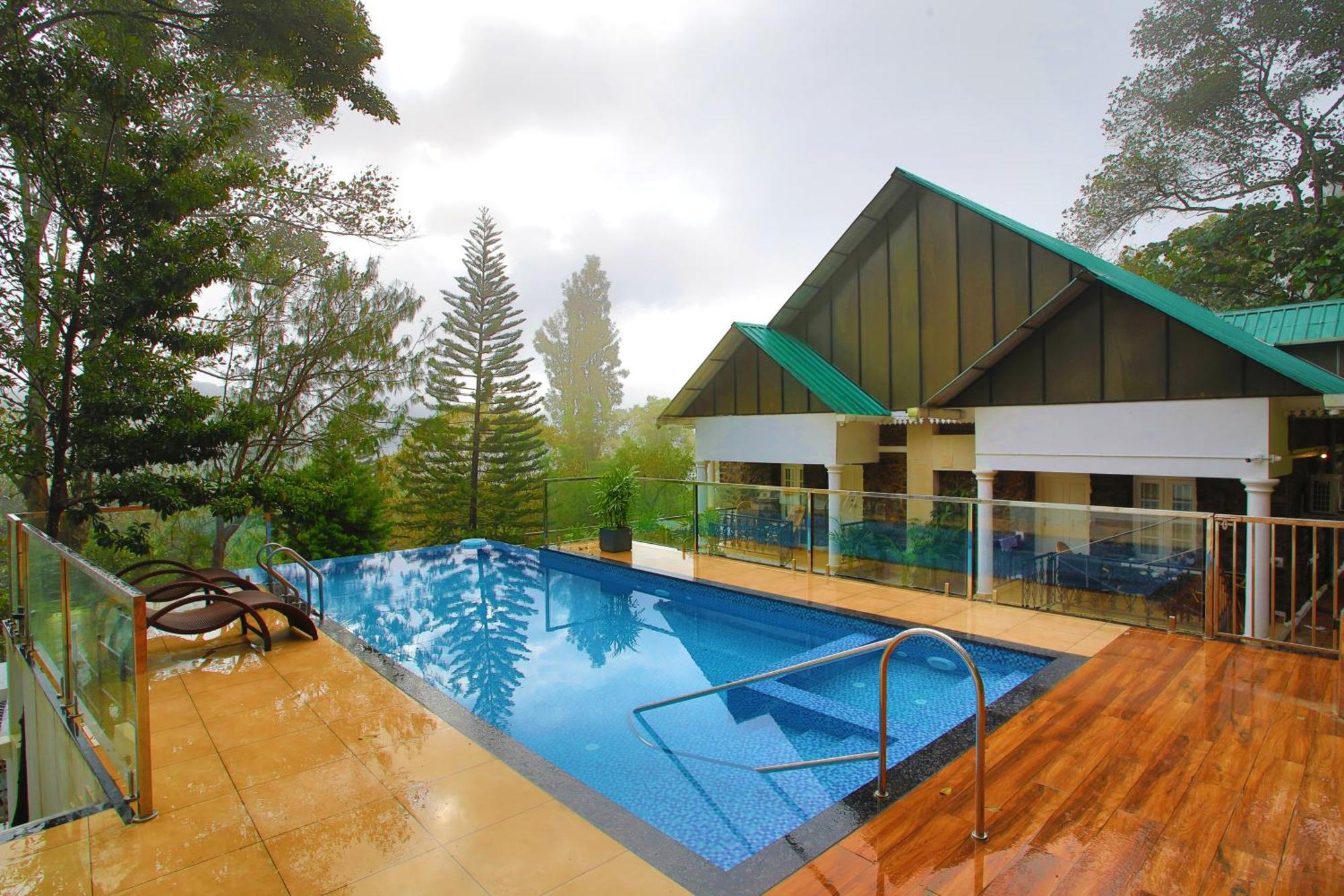 Chithirapuram Palace Hotel Munnar Exterior photo